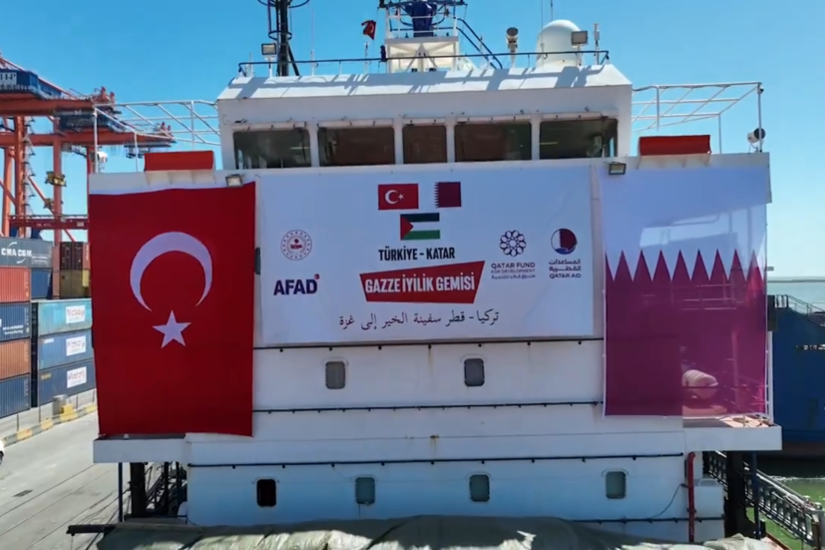 سفينة الخير التركية القطرية تنطلق نحو غزة