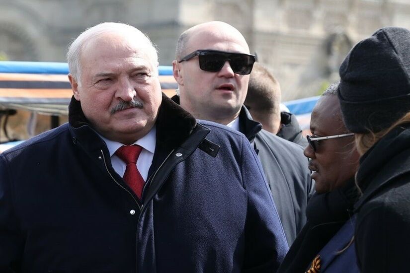لوكاشينكو يطلب من قوات الأمن البيلاروسية ضمان سلامة القاضي البولندي