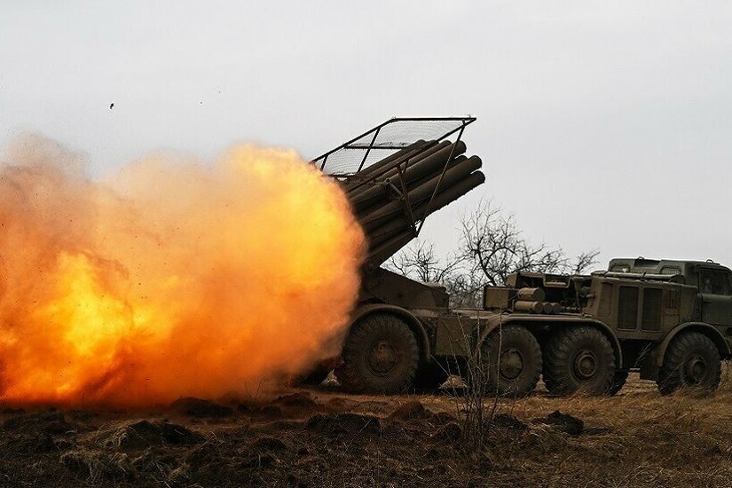 الدفاع الروسية تعلن تدمير 3 دبابات ليوبارد ألمانية ودبابتي أبرامز أمريكيتين لقوات كييف