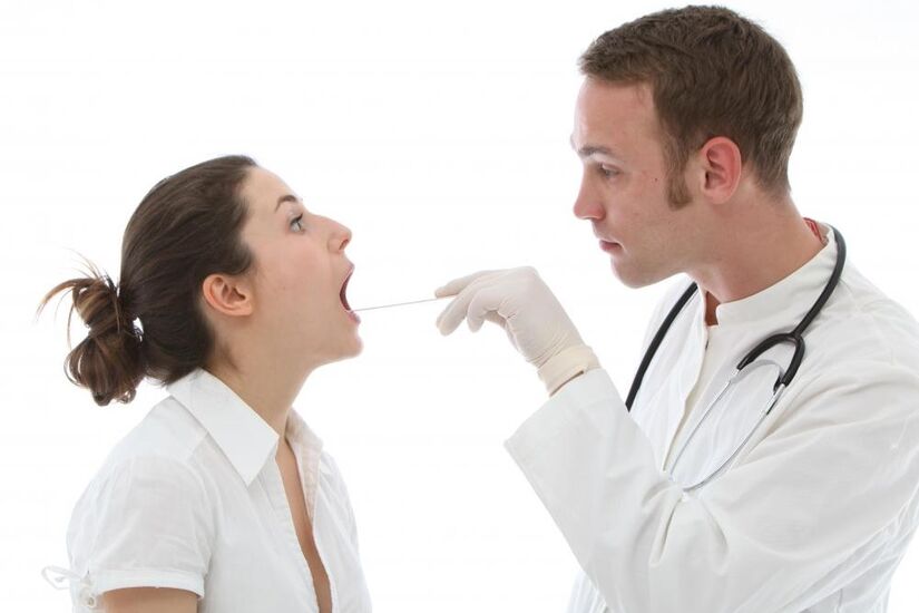 هل تفيد الوسائل الشعبية في علاج التهابات الفم؟