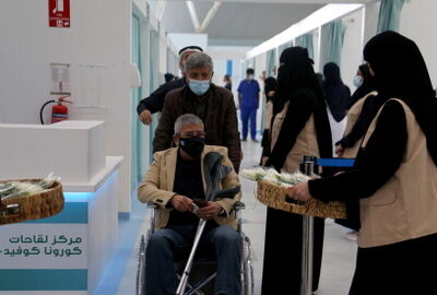 الصحة السعودية تدعو جميع سكان المملكة إلى التلقيح ضد كورونا