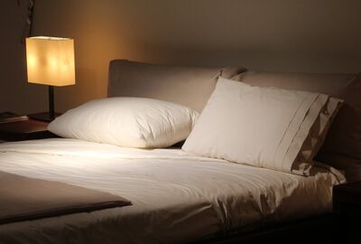 إطفاء الأضواء قبل موعد النوم يقلل من خطر على الصحة يصيب النساء أثناء الحمل