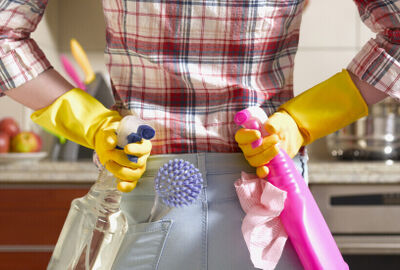 إسبانيا تصدر تطبيقا لمراقبة مشاركة الرجال بالأعمال المنزلية