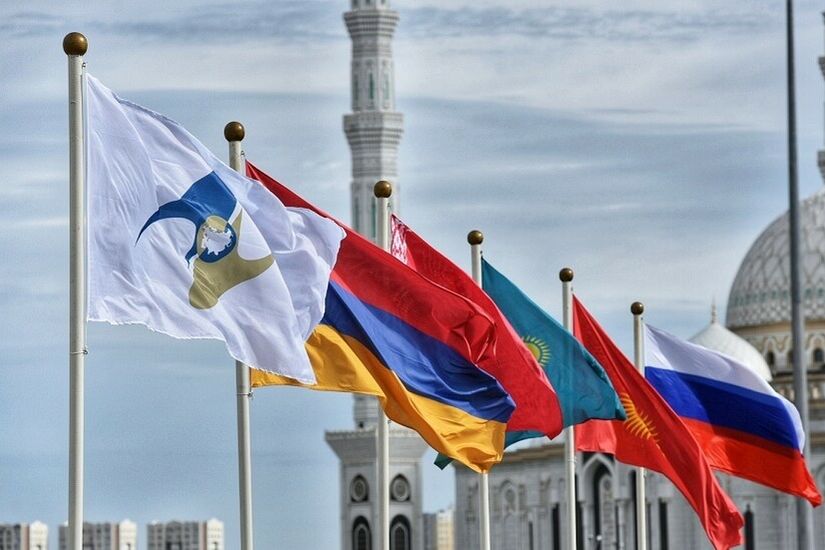 موسكو تأمل بالتوقيع قريبا على اتفاقية تجارة حرة بين الاقتصاد الأوراسي وإيران