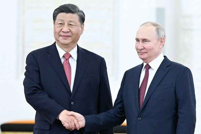 بوتين يهنئ نظيره الصيني شي جين بينغ بعيد ميلاده