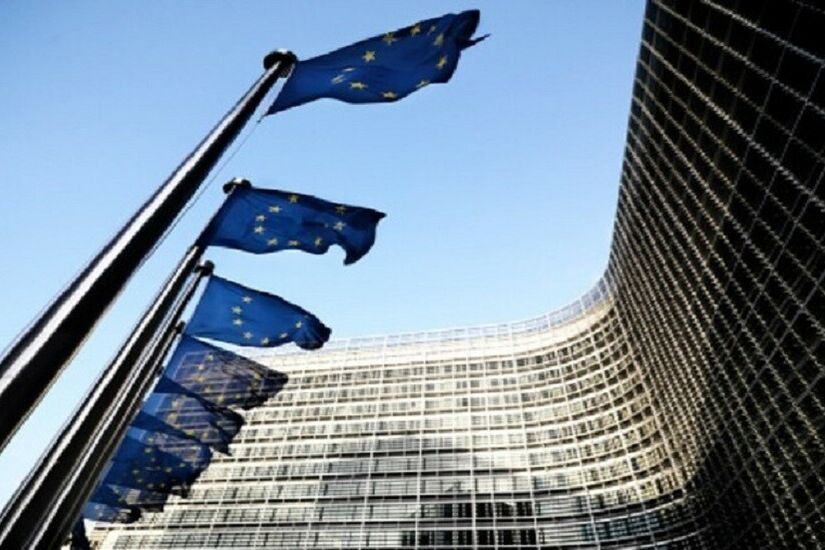 قمة الاتحاد الأوروبي توعز للمفوضية الأوروبية بوضع خطة لعسكرة الصناعة