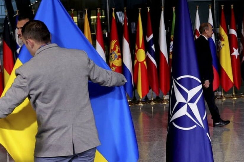 سفيرة لاتفيا في ألمانيا: لا يمكن لأوكرانيا الانضمام للناتو في سياق الصراع القائم