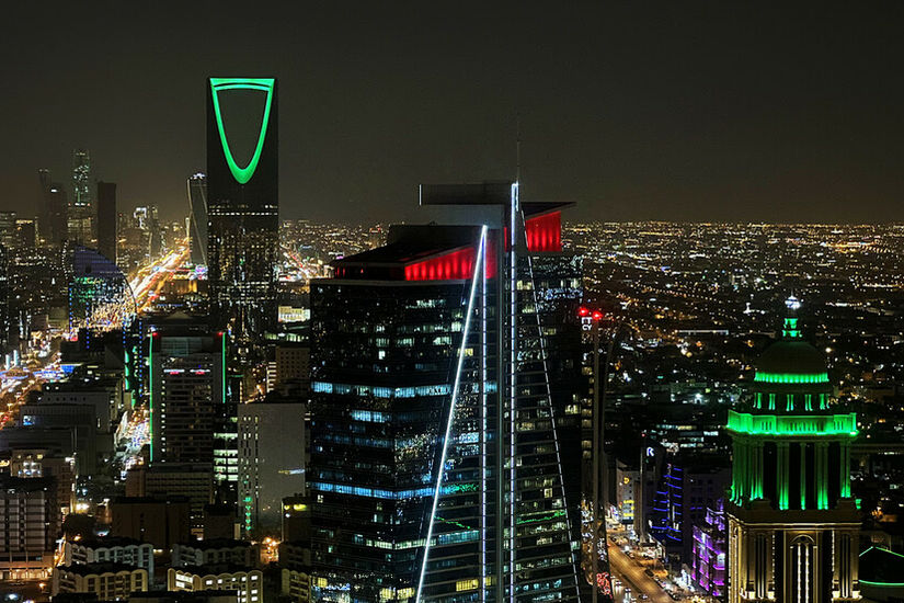 وزير المالية السعودية يكشف الهدف من اعتماد نظام المساهمات العقارية