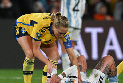 السويد تطيح بالأرجنتين بهدفين وتتأهل للصدارة في كأس العالم للسيدات