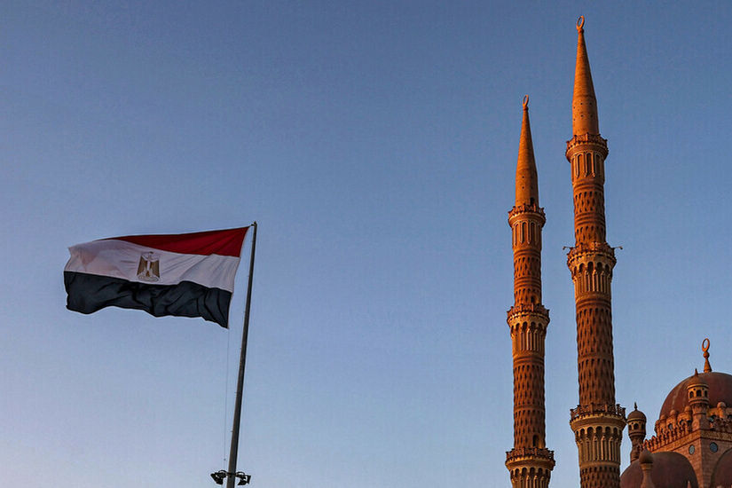 مصر.. دار الإفتاء توضح الحكم الشرعي لإيداع الأموال في البنوك وأخذ الأرباح عليها