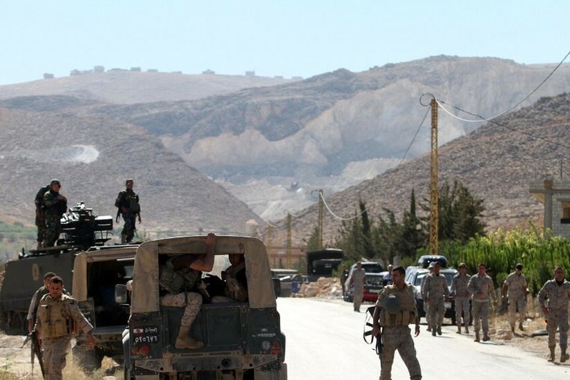 الجيش اللبناني يوقف سوريا شارك بأسر عسكريين في عرسال وبايع 