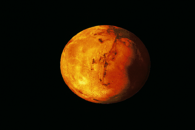 اكتشاف على سطح المريخ يثير الحماس للعثور على الحياة على الكوكب الأحمر!