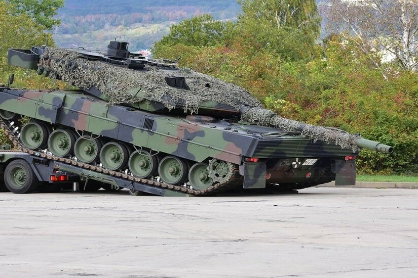 الدفاع البولندية: نعتزم شراء 1000 دبابة من الولايات المتحدة وكوريا الجنوبية