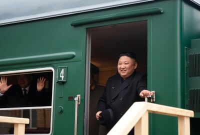 كيم جونغ أون يغادر كوريا الشمالية على متن قطاره متوجها إلى روسيا