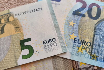 كيف يتم تداول اليورو بعد قرار المركزي الأوروبي المفاجئ؟