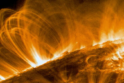 العلماء يحلون لغز سخونة هالة الشمس بشكل غريب أكثر من السطح