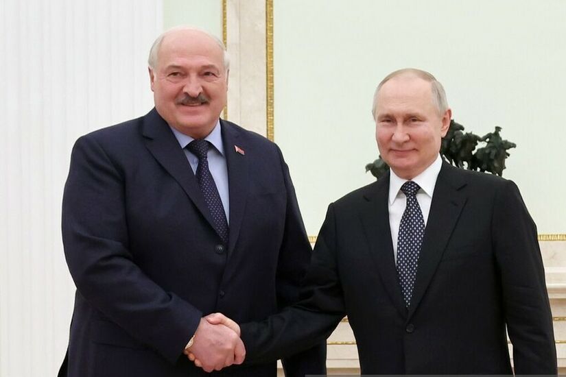 بوتين ولوكاشينكو يجريان محادثات في سوتشي