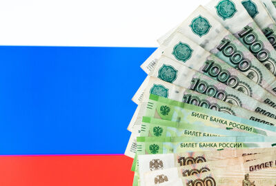 المركزي الروسي يرفع سعر الفائدة الرئيسي بواقع 1% إلى 13% سنويا