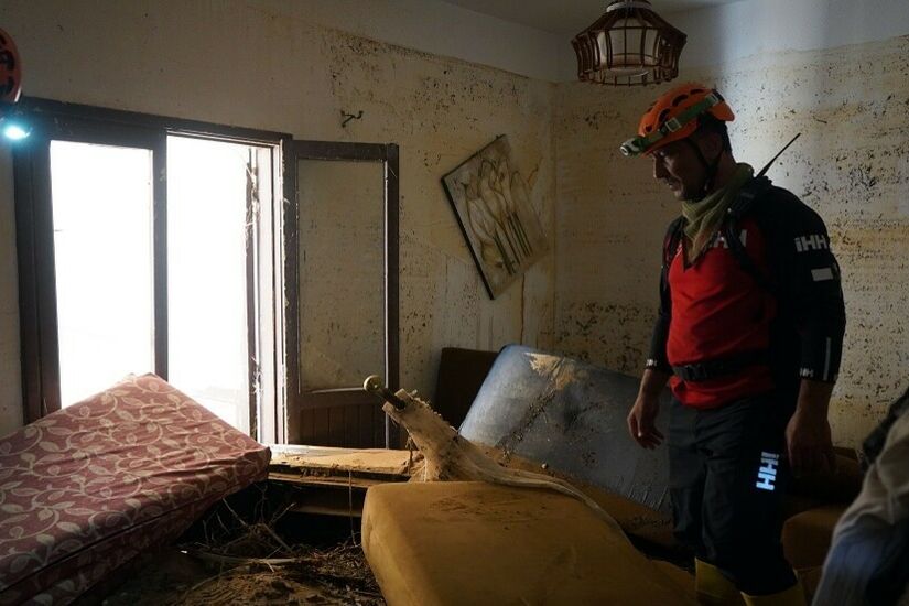 الهلال الأحمر الليبي ينفي صحة إعلان الأمم المتحدة حول مقتل 11300 شخص بفيضانات درنة