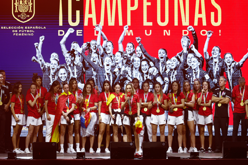إسبانيا تزيل كلمة نساء من اسم منتخبها الوطني لكرة القدم