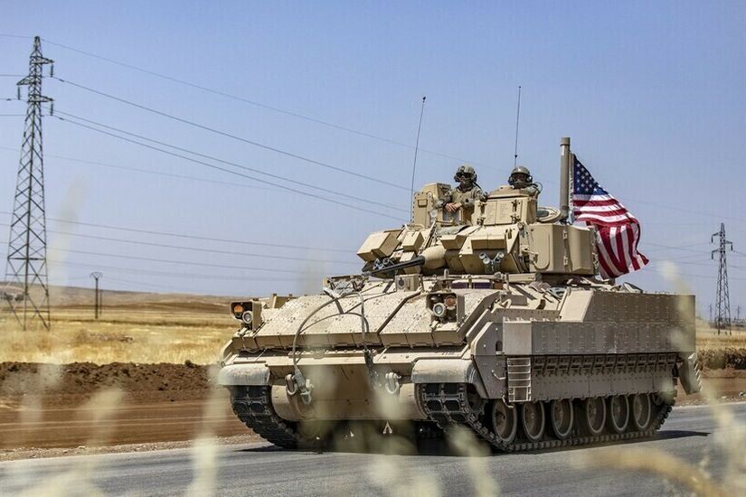 الجيش الأمريكي يعلن اعتقال قيادي في داعش بعملية خاطفة في سوريا