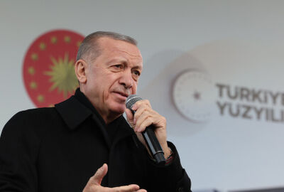أردوغان يصل إلى مصر لحضور قمة القاهرة للسلام 2023