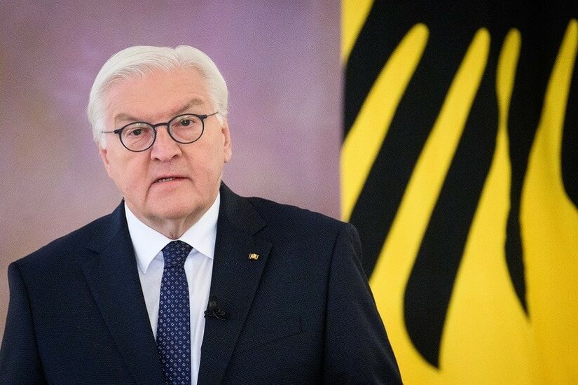 الرئيس الألماني يدعو ممثلي الجاليات العربية في ألمانيا للابتعاد عن حماس