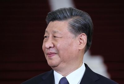 شي جين بينغ يؤكد ضرورة وقف تسييس التجارة ويحدد هدف تنمية الصين