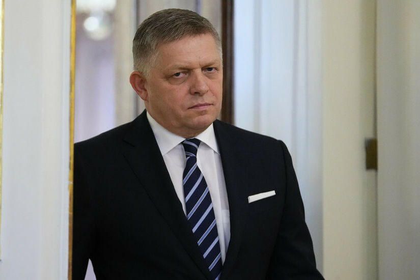 رئيس وزراء سلوفاكيا: لن نزود أوكرانيا بالأسلحة