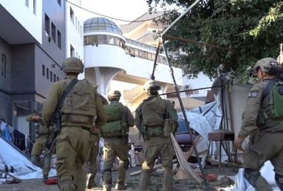 الصحة العالمية تبدي قلقها بشأن مصير مدير مستشفى الشفاء بعد أن اعتقله الجيش الإسرائيلي