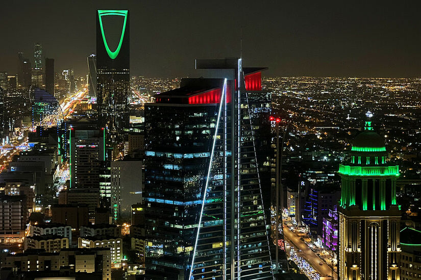 السعودية.. صندوق الاستثمارات العامة يحصل على قرض بـ5 مليارات دولار