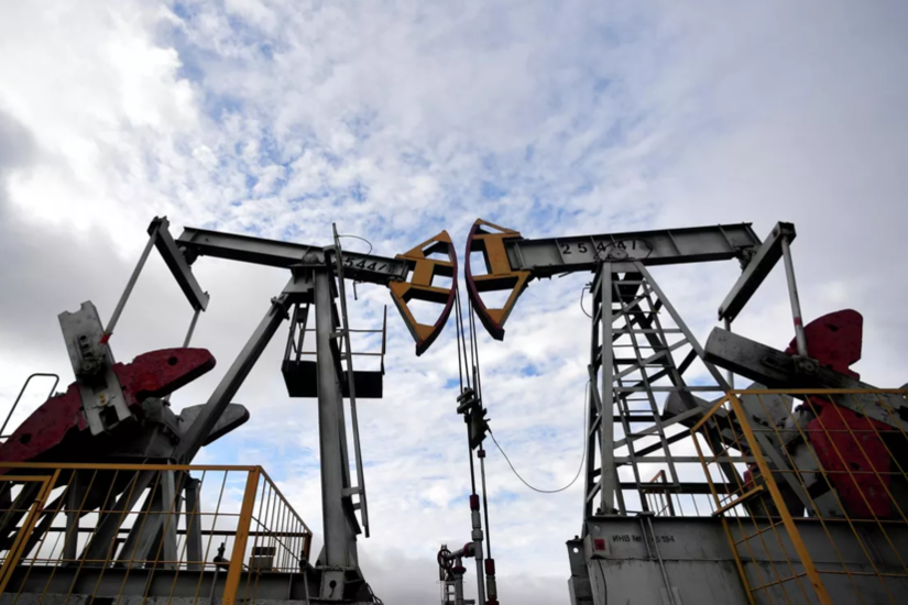 فايننشال تايمز: واشنطن تسعى لخفض عائدات روسيا من النفط والغاز إلى النصف بحلول عام 2030