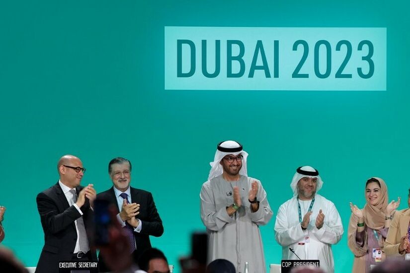 ممثلو 197 دولة مشاركة في COP28 يقرون اتفاق الإمارات التاريخي للعمل المناخي