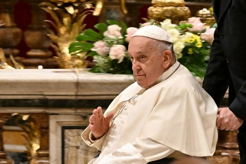 البابا فرنسيس يوصي بدفنه خارج الفاتيكان