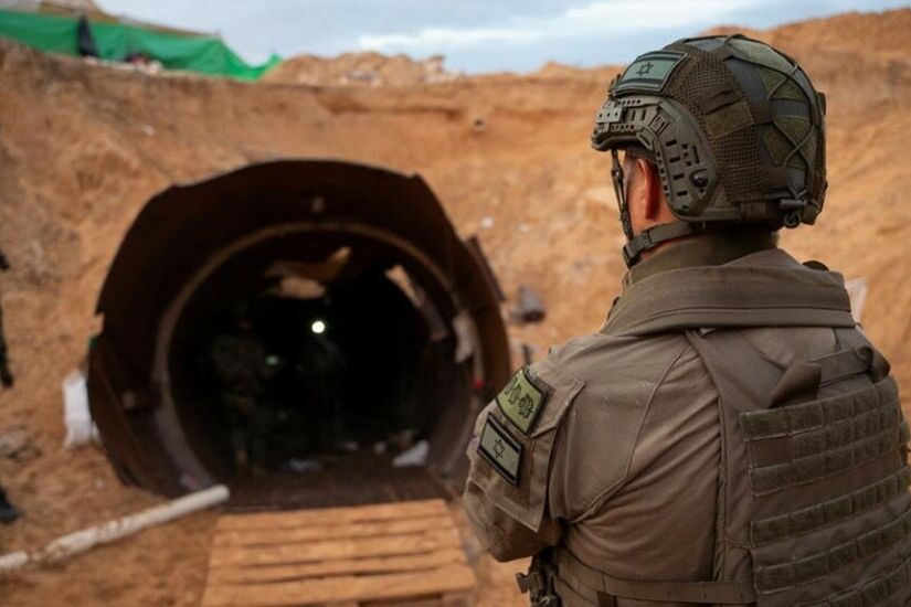 إذاعة عبرية: إسرائيل تخطط لبناء جدار مضاد للأنفاق بين غزة ومصر
