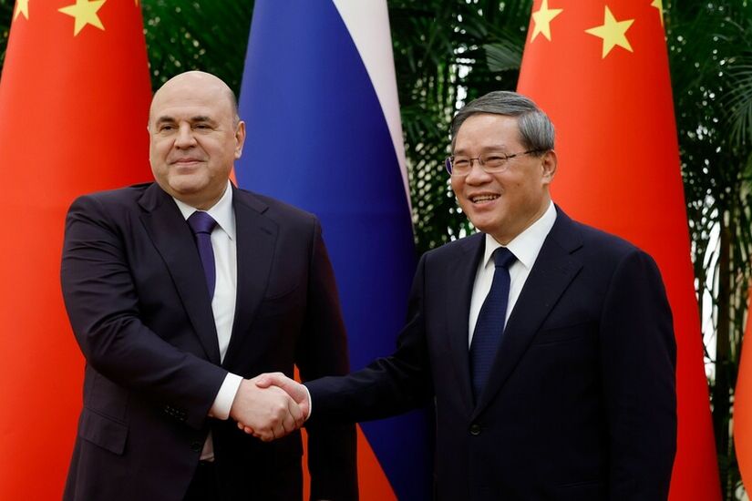 روسيا والصين تطلّقان الدولار من عصمة التجارة بينهما