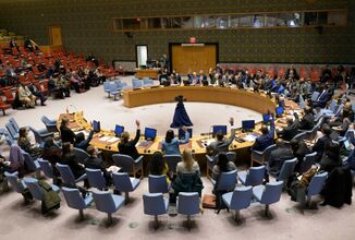بلومبرغ: واشنطن قد تؤيد مشروع قرار مجلس الأمن حول زيادة المساعدات الإنسانية لغزة