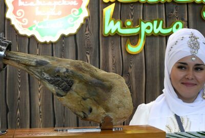 روسيا.. أول مطعم حلال يحصل على شهادة الجودة