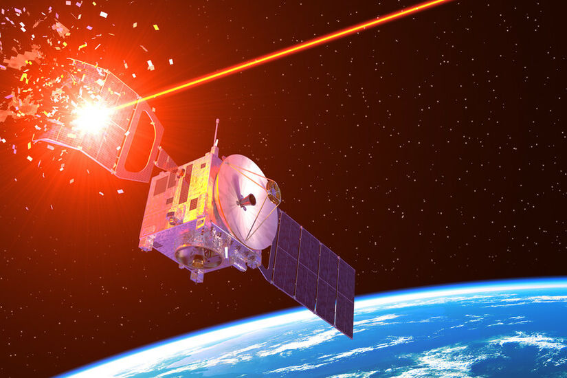 شركة يابانية تسخّر تقنية ليزر مبتكرة لإسقاط الحطام الفضائي على الأرض
