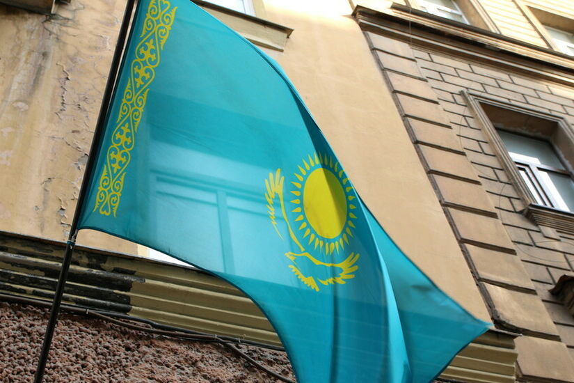 البنك الوطني الكازاخستاني يخفض سعر الفائدة