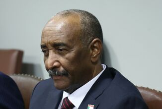 البرهان يخطر إيغاد بتجميد عضوية السودان فيها