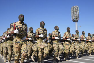 العراق.. ضابط في الجيش يصفع آخر أعلى رتبة منه ووزارة الدفاع تصدر بيانا