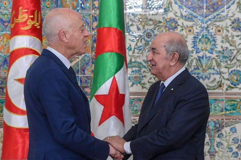 الرئيس الجزائري يبعث برقية إلى نظيره التونسي