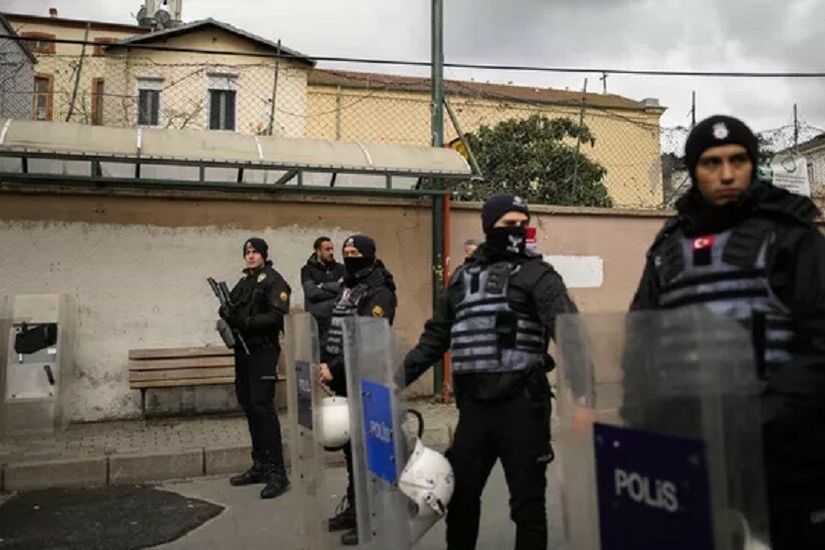 مصر تصدر بيانا بعد الهجوم قرب مجمع المحاكم في تركيا