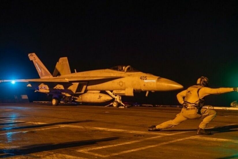 القيادة الوسطى الأمريكية تعلن تدمير 3 سفن مسيرة وصاروخي كروز للحوثيين