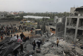 إسبانيا تدين مقتل فلسطينيين أثناء توزيع مساعدات في شمال غزة وتصفه بـغير المقبول