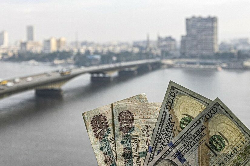 فيتش تصدر توقعاتها حول اقتصاد مصر بعد صفقة رأس الحكمة