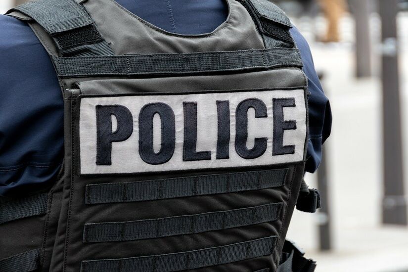 فرنسا.. الشرطة  تطارد مشتبها بمهاجمته رجلا بالقرب من كنيس يهودي في باريس