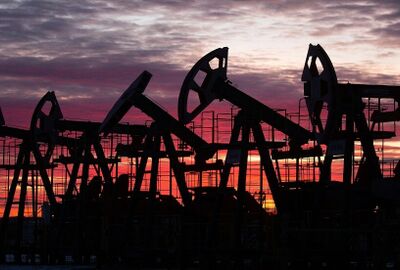 السعودية وروسيا والكويت والجزائر تعلن تمديد الخفض الطوعي للإنتاج النفطي 3 شهور إضافية حتى يونيو 2024