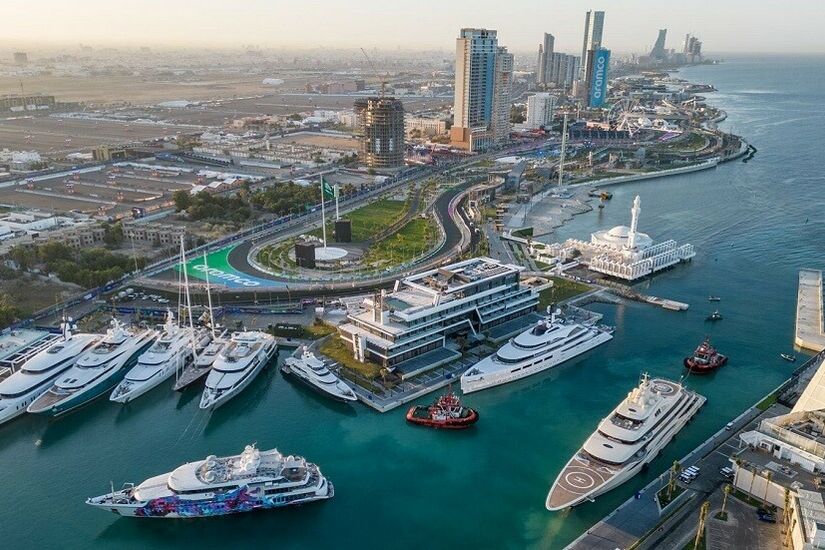 أرامكو السعودية تفتتح أول محطة بحرية لها في المملكة